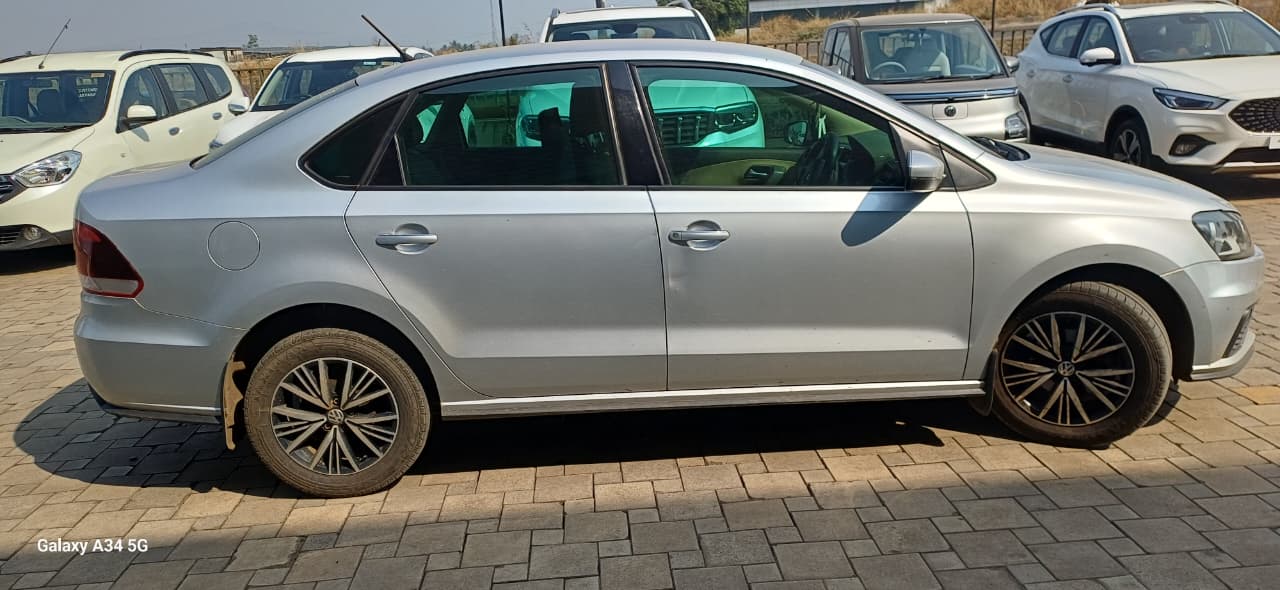 Volkswagen Vento(2019-2020) Highline Diesel At